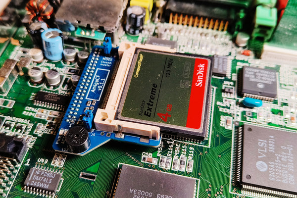 AmigaCF - CF-adapter med kliklyde