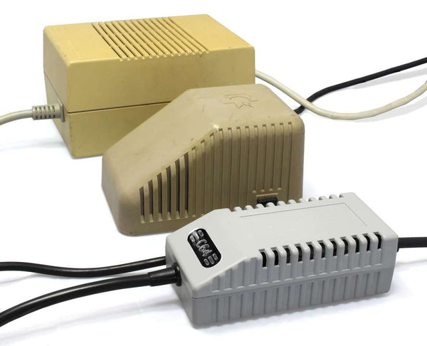 C64 / VIC-20 Power Supply with OLED Screen